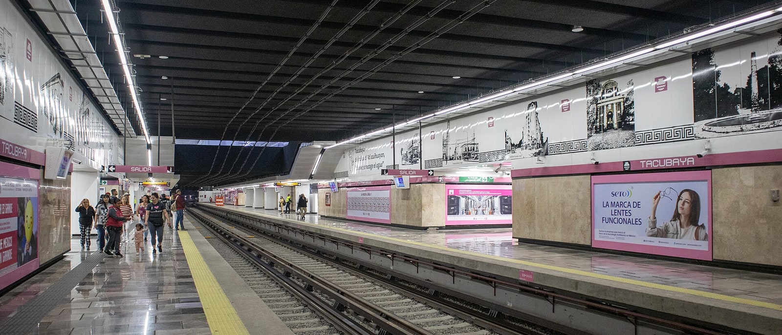El andén de una estación del metro de Ciudad de México