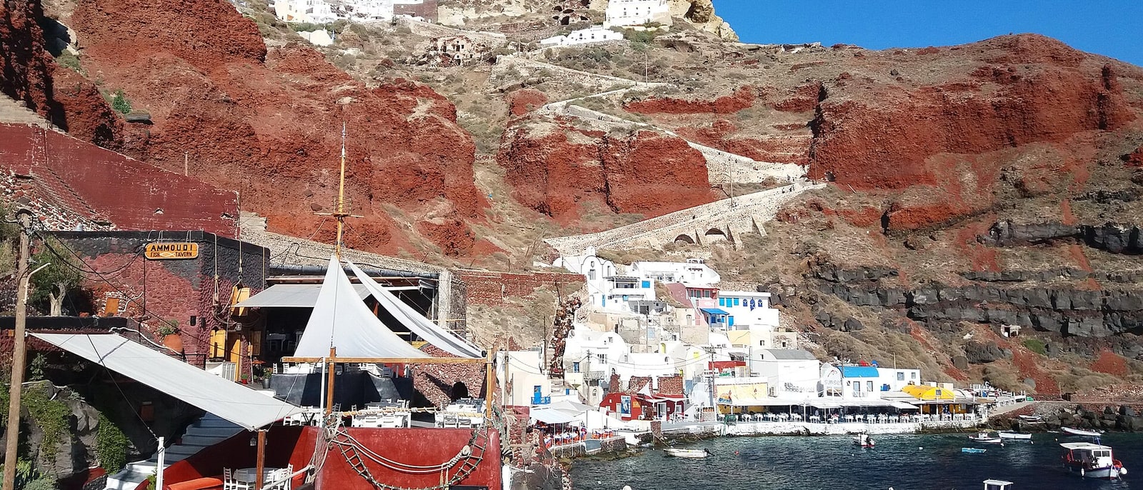 Amoudi, at the foot of Oia's red cliff