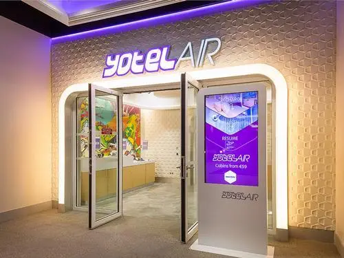YotelAir Paris Charles de Gaulle
