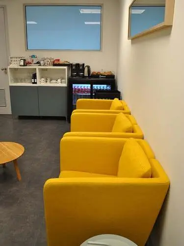 The Lounge Terminal 2