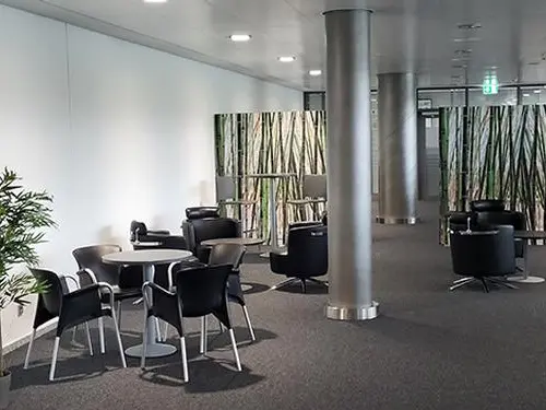 Melli-Beese Lounge