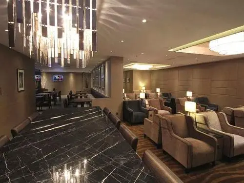 Plaza Premium Lounge (International Departures)