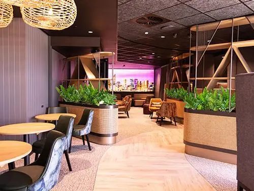 International Aspire Lounge