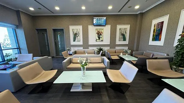 Pearl Lounge